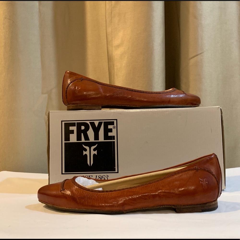 Frye “Olive” Seam Ballet Flats